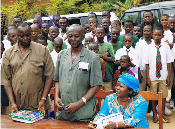 KSS book donation ceremony